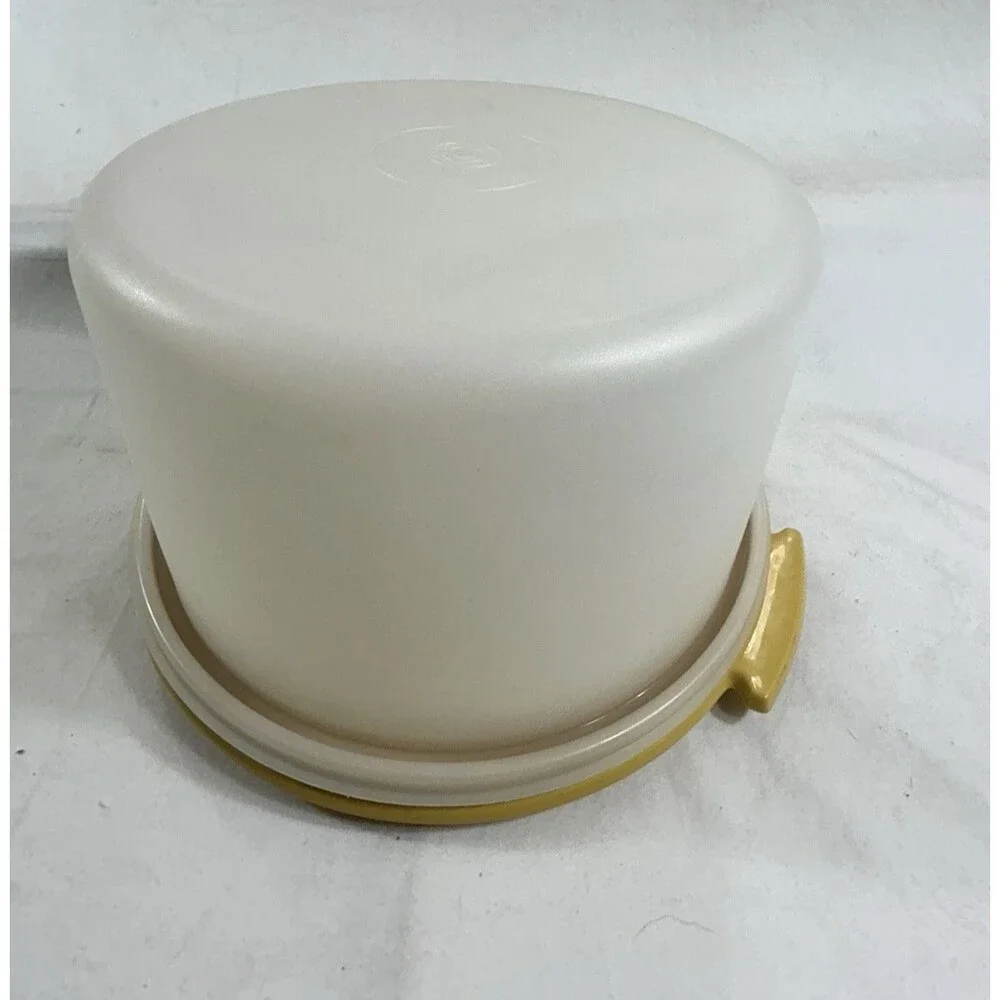 Vintage Tupperware Cake Taker Harvest Gold 1256 1257 No Handle